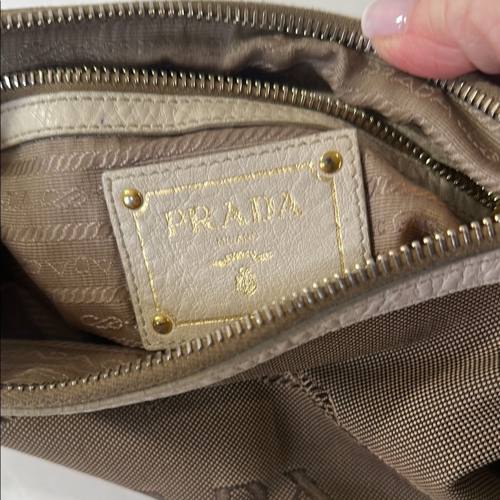 Prada Tan and Cream Crossbody Bag with Adjustable Strap - Picture 5 of 10
